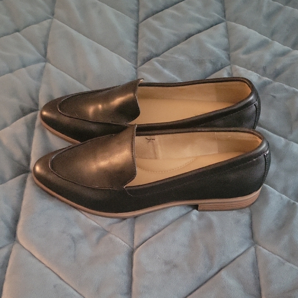 NWOT Cushionaire Penny Loafers - Picture 5 of 9